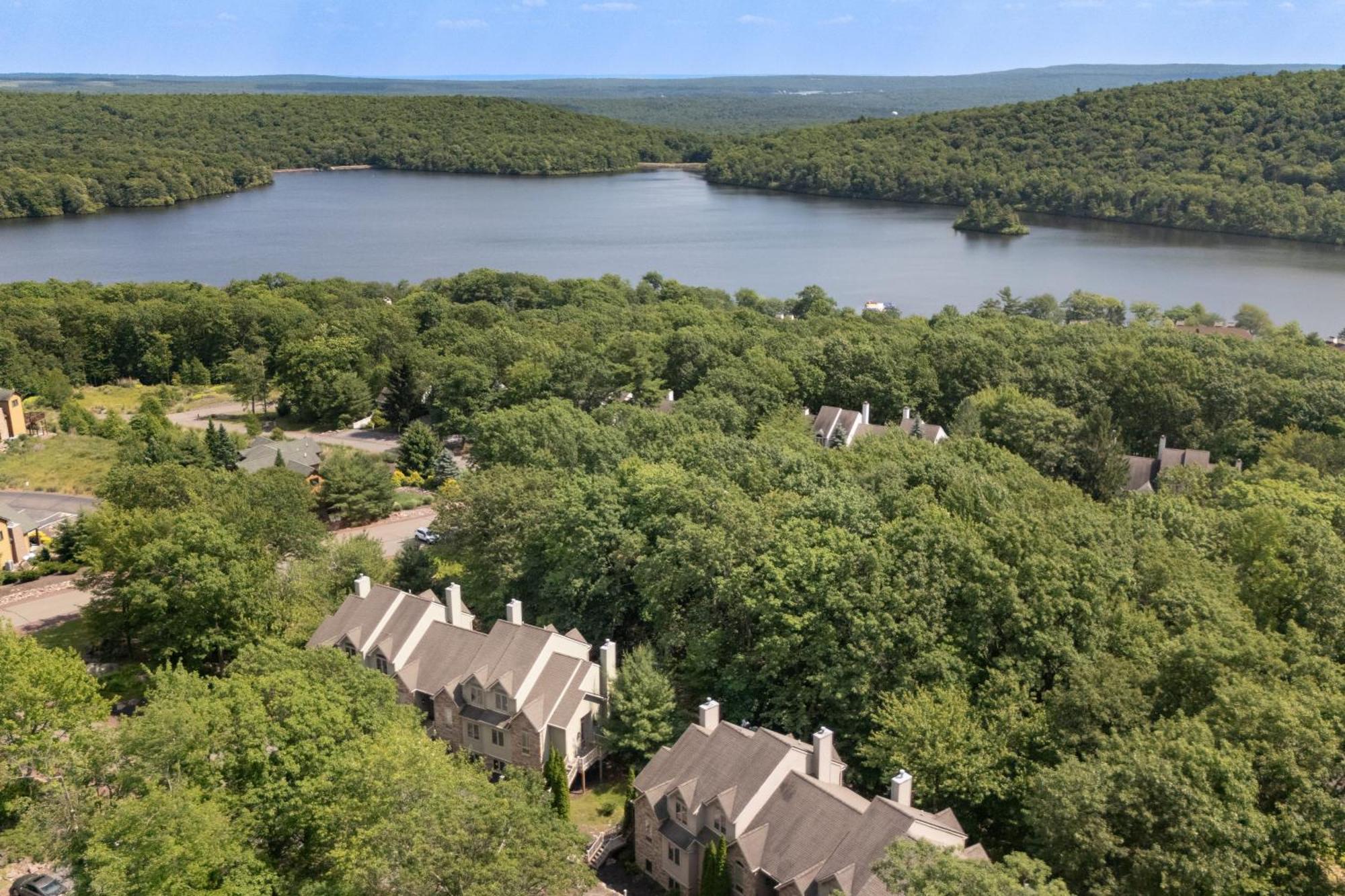 Highland Hideaway By Avantstay Group Poconos Retreat W Patio Game Room レイク・ハーモニー エクステリア 写真